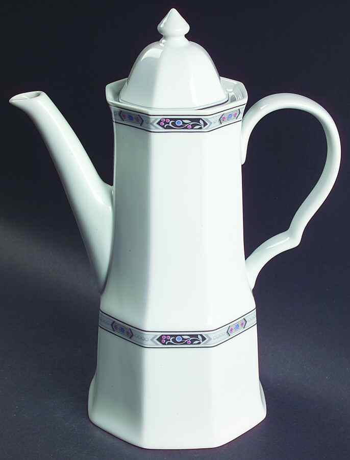 Lyric Coffee Pot & Lid by Christopher Stuart-1
