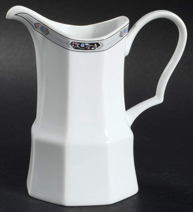 Lyric Creamer by Christopher Stuart-1