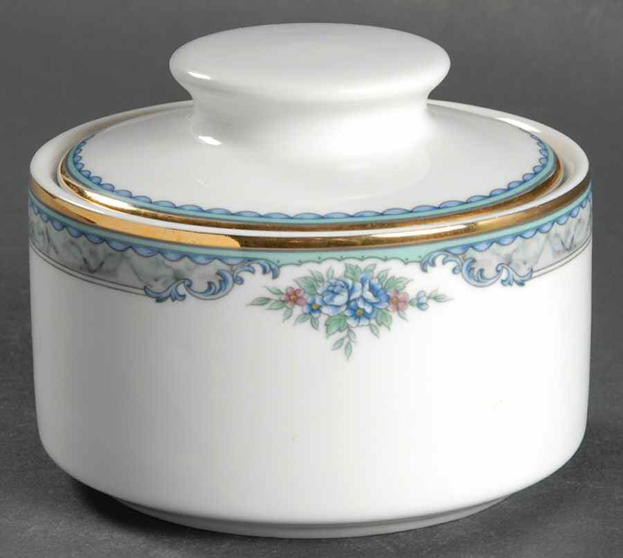 Marquesa Sugar Bowl & Lid by Christopher Stuart-1