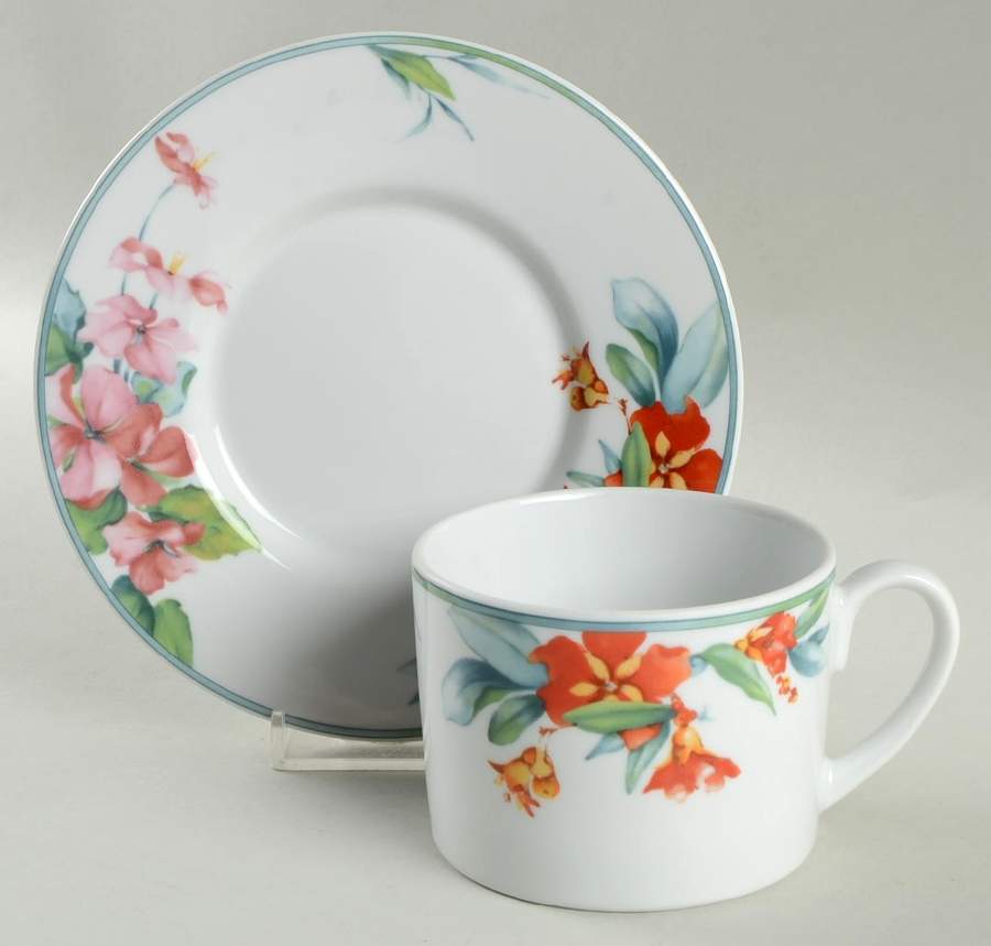 Portico Flat Cup & Saucer Set by Christopher Stuart-1