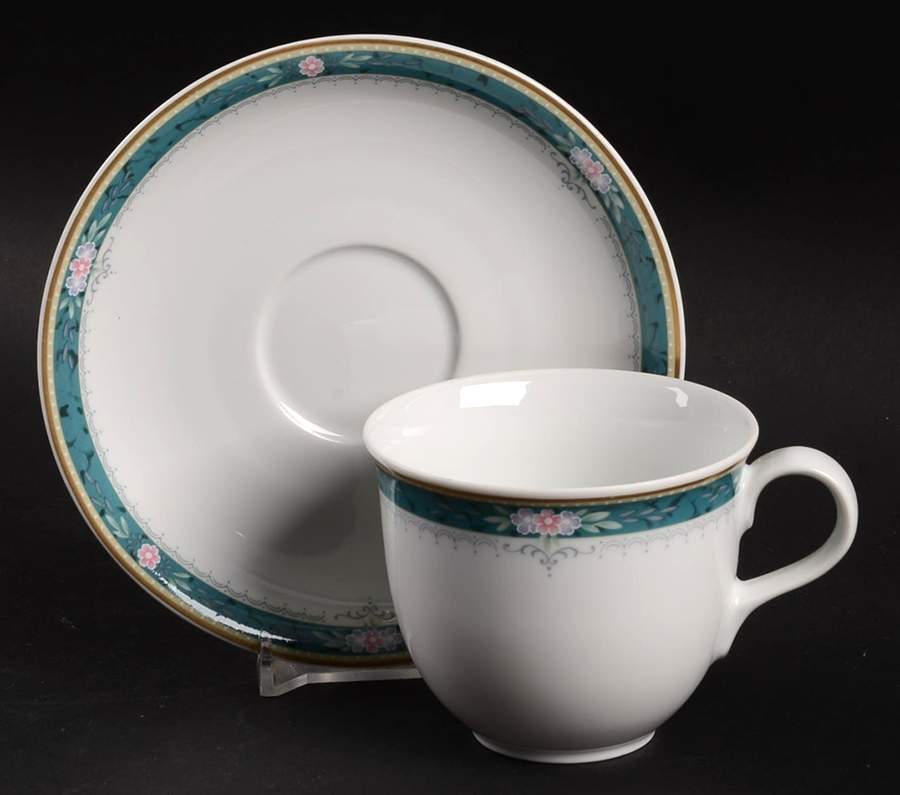 Somerset Flat Cup & Saucer Set by Christopher Stuart-1