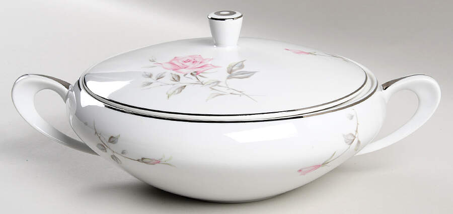 Briarclift Round Covered Vegetable by James Chatelaine-1