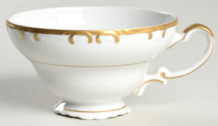 Gold Sharon Footed Cup by James Chatelaine-1