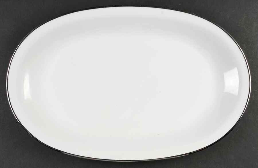 Plaza 16" Oval Serving Platter by James Chatelaine-1