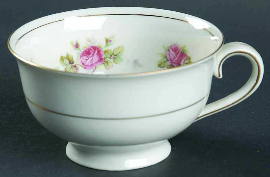 Rosedale Footed Cup by Chateau-1