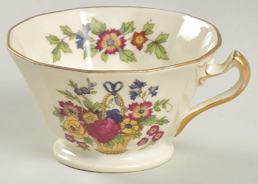 CIM16 Footed Cup by Crown Imperial-1