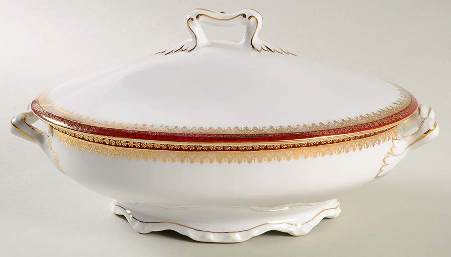 CIM9 Oval Covered Vegetable by Crown Imperial-1