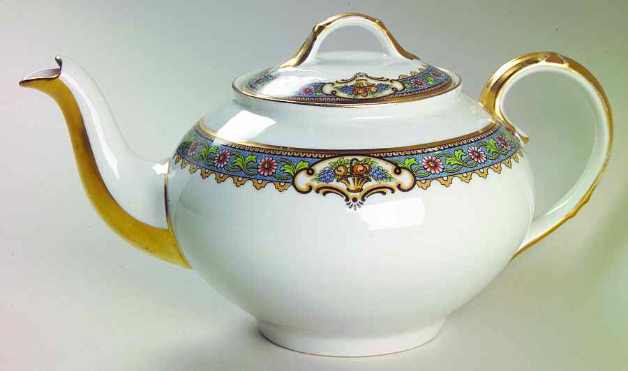 Clayton Teapot & Lid by Crown Imperial-1
