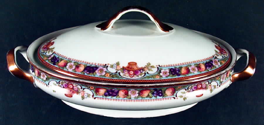 Luxor Oval Covered Vegetable by Crown Imperial-1