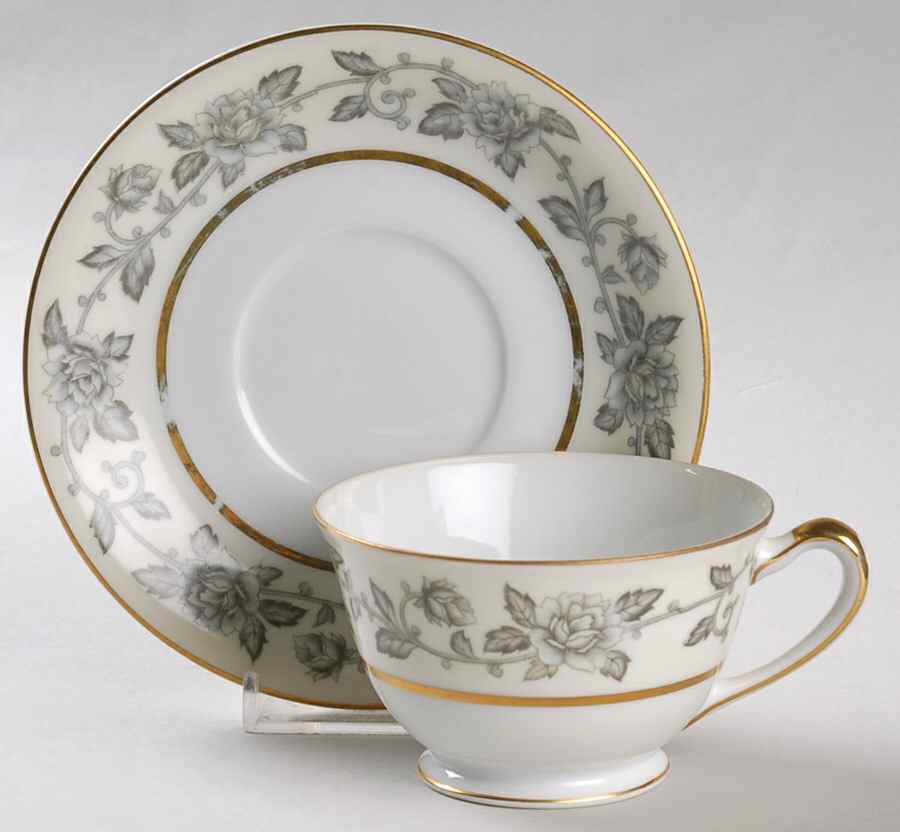 Minuit Rose Footed Cup & Saucer Set by Citadel-1