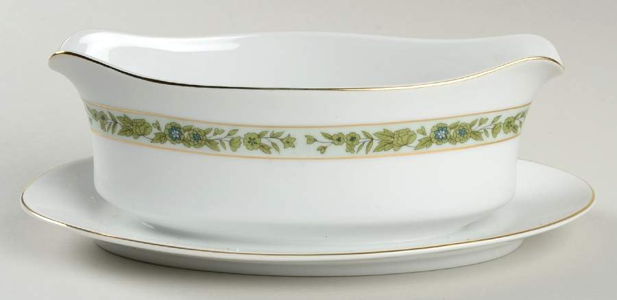 Glenwood Gravy Boat with Attached Underplate by Claridge-1