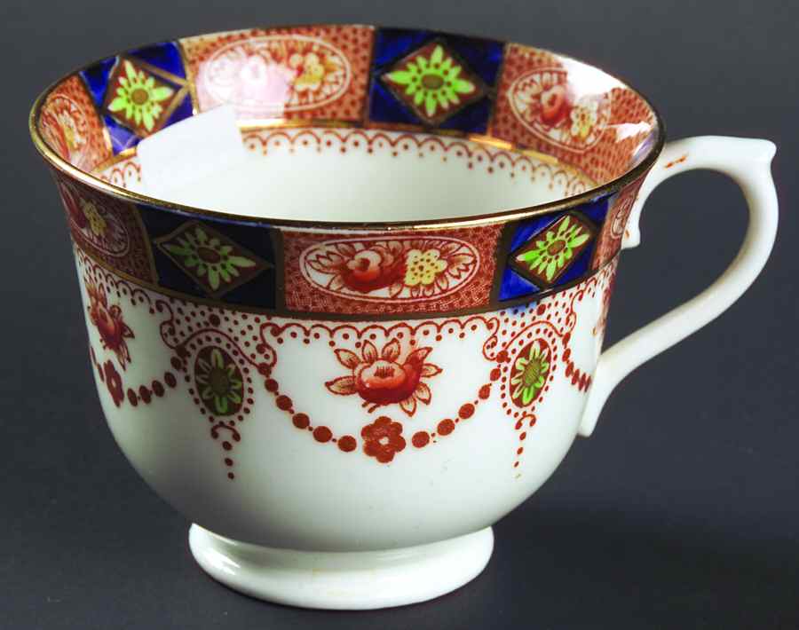 3775 Footed Cup by Colclough-1