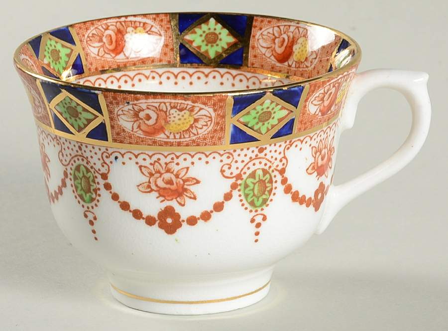 3775 Flat Cup by Colclough-1