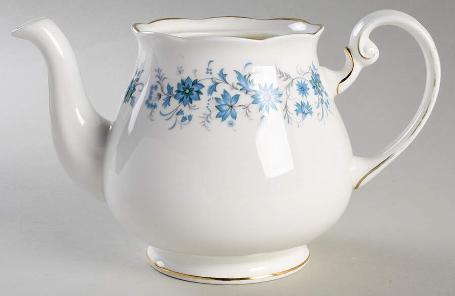 Braganza Teapot No Lid by Colclough-1
