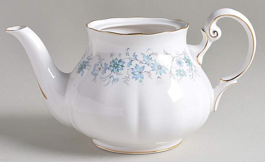 Braganza Teapot No Lid by Colclough-1