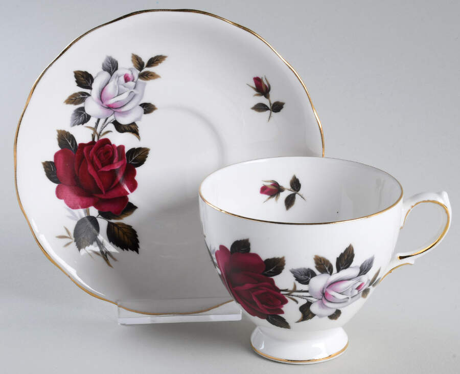 7906 Footed Cup & Saucer Set by Colclough-1