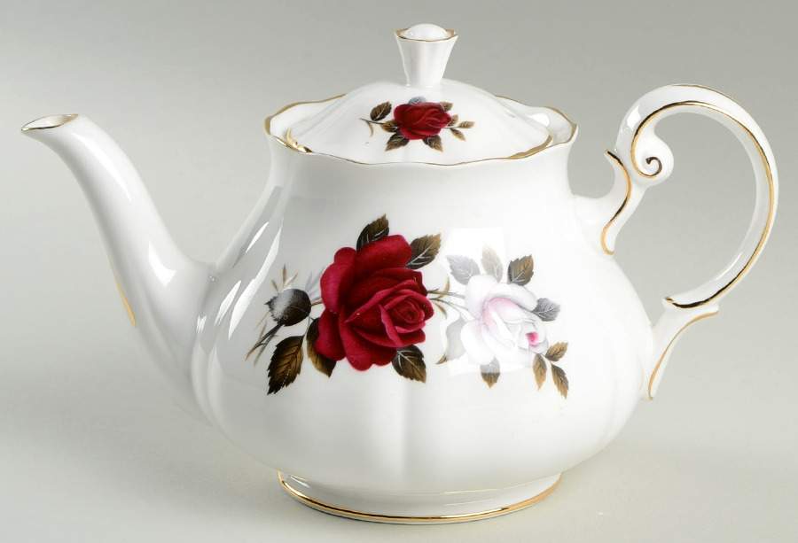 7906 Teapot & Lid by Colclough-1