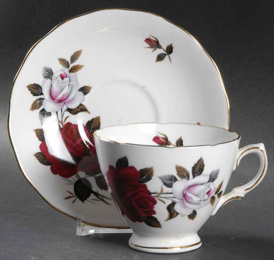 7906 Footed Cup & Saucer Set by Colclough-1