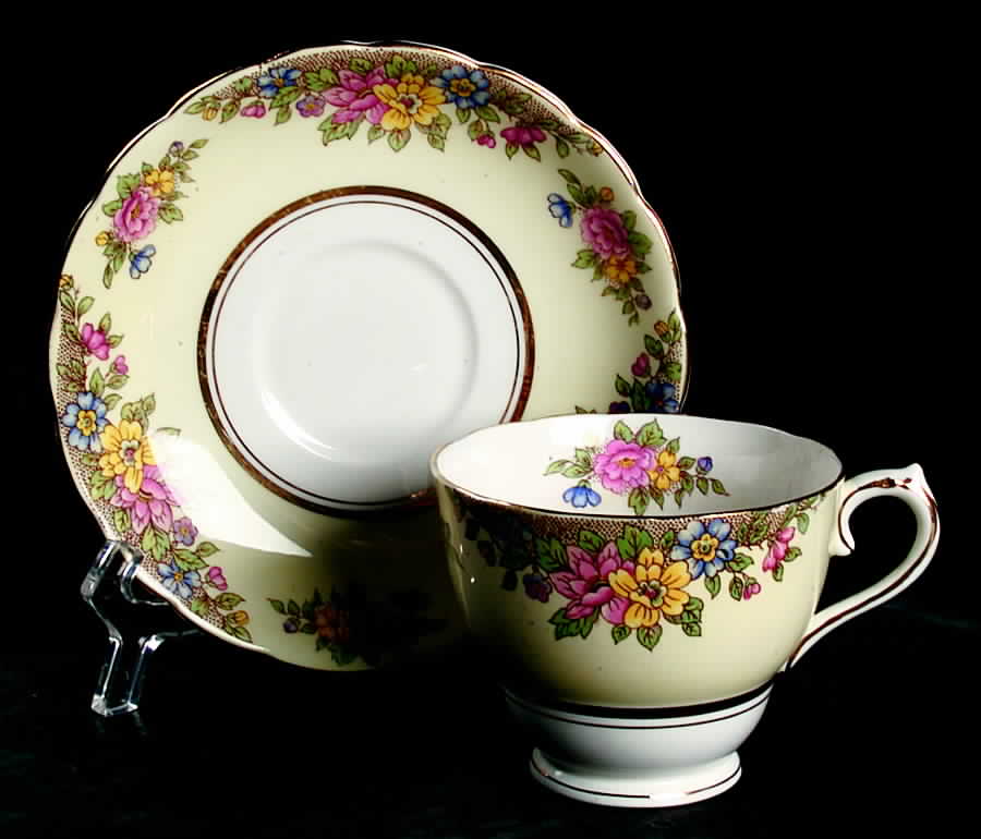6461 Footed Cup & Saucer Set by Colclough-1