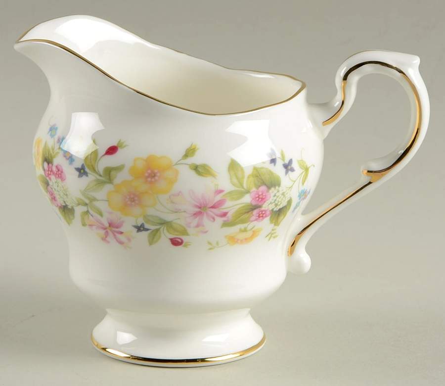 Hedgerow Creamer by Colclough-1