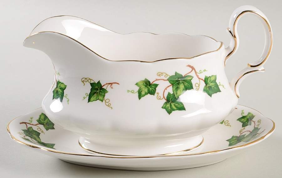 Ivy Leaf Gravy Boat & Underplate by Colclough-1