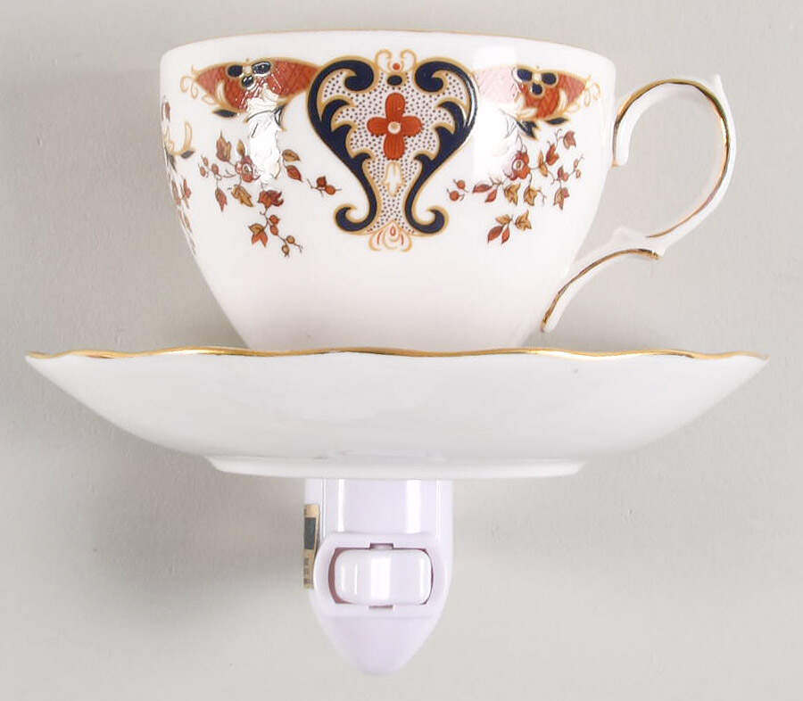 Royale 4 3/8"-4 5/8" Night Light/Cup & Saucer HC by Colclough-1