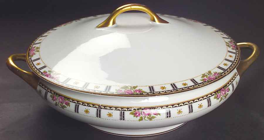 Bridal Round Covered Vegetable by Cleveland (USA)-1
