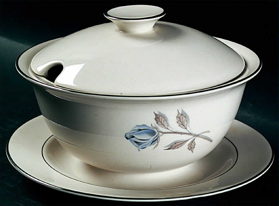 Blue Rhapsody Gravy Boat w/Attached Underplate & Lid by Carillon-1
