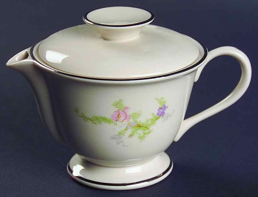 Overture Creamer & Lid by Carillon-1