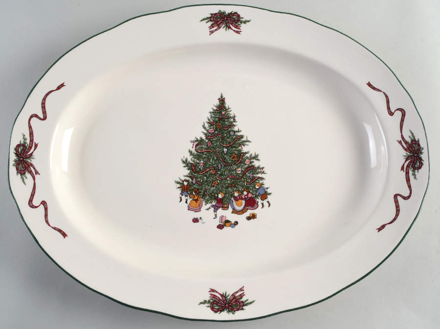 O'Tannenbaum 18" Oval Serving Platter by The Cellar (China)-1