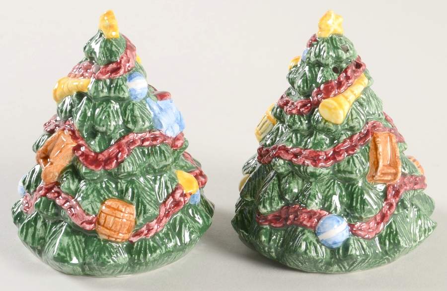 O'Tannenbaum Figural Salt & Pepper Set by The Cellar (China)-1
