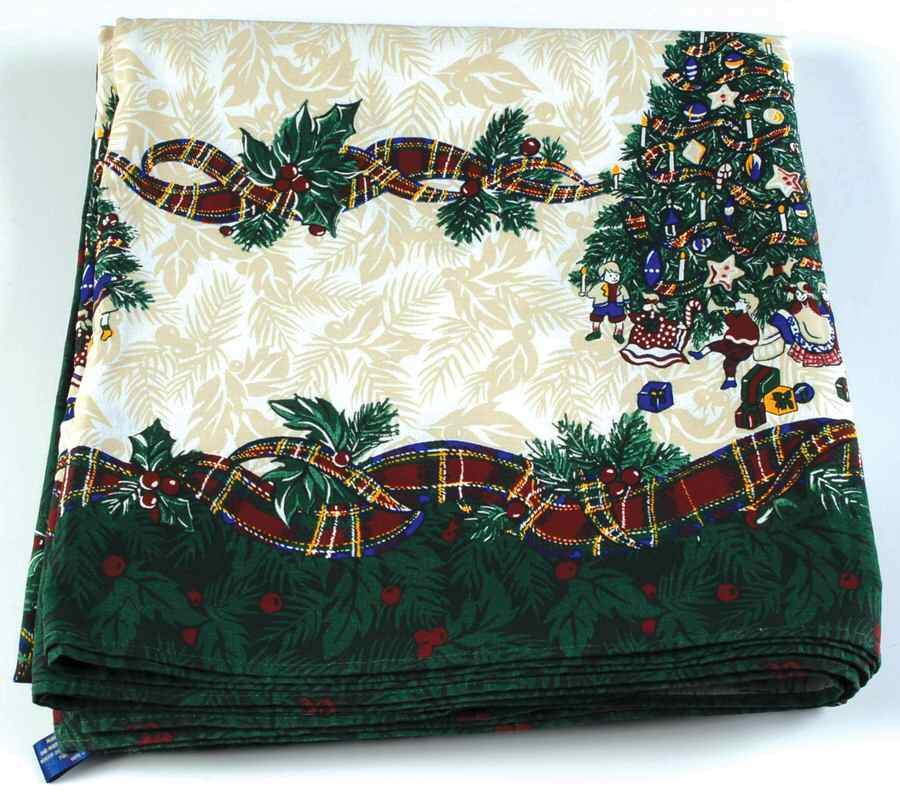 O'Tannenbaum 60 X 114 Rectangular Table Cloth by The Cellar (China)-1