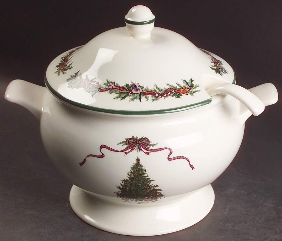 O'Tannenbaum Tureen & Lid w/Ladle by The Cellar (China)-1