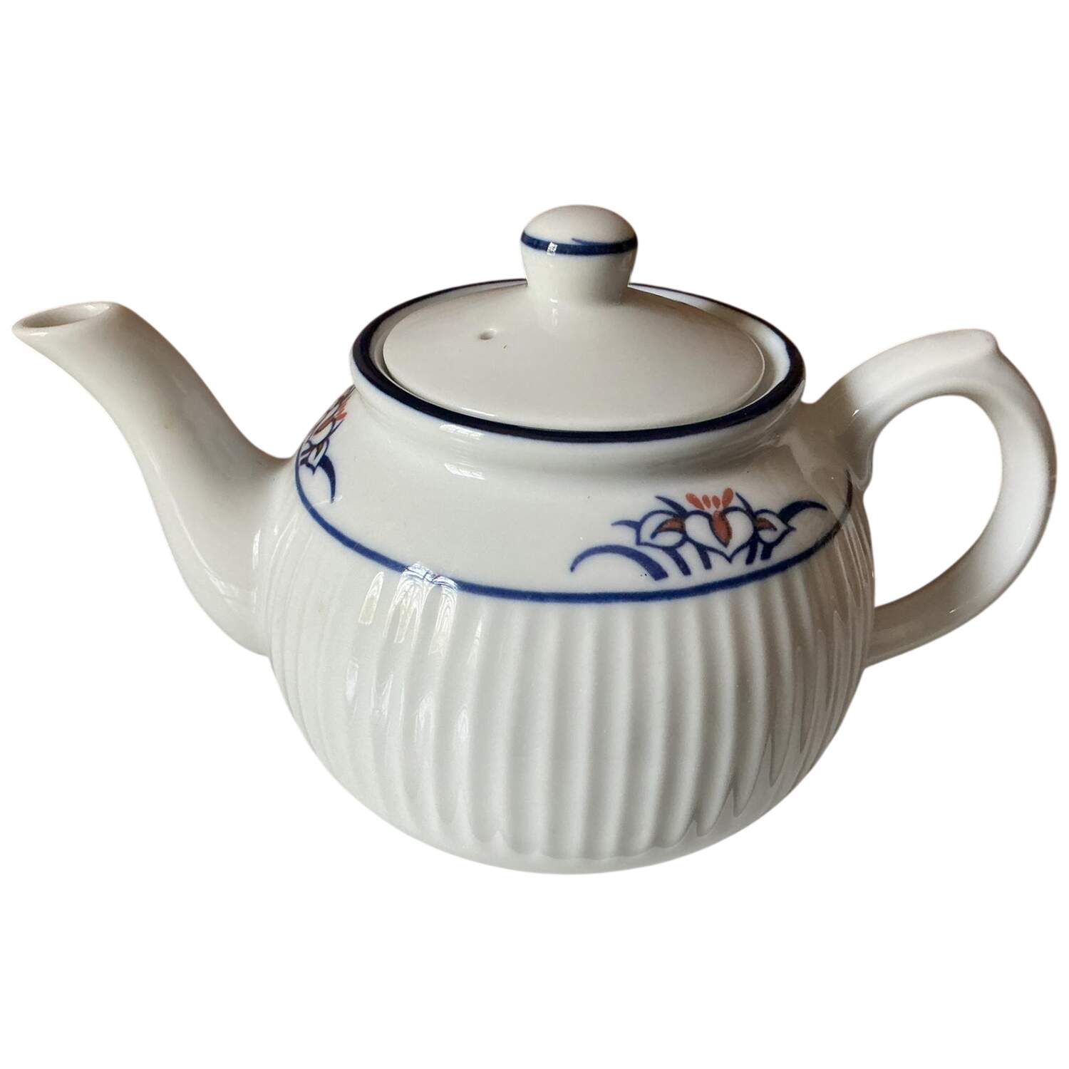 Splendor Teapot & Lid by The Cellar (China)-1