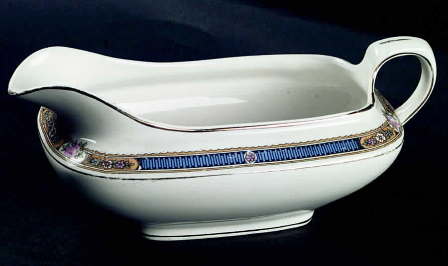 CLT6 Gravy Boat by Carrollton-1