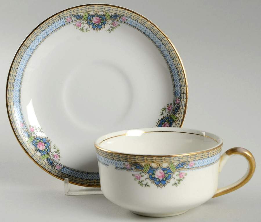 CLT7 Flat Cup & Saucer Set by Carrollton-1