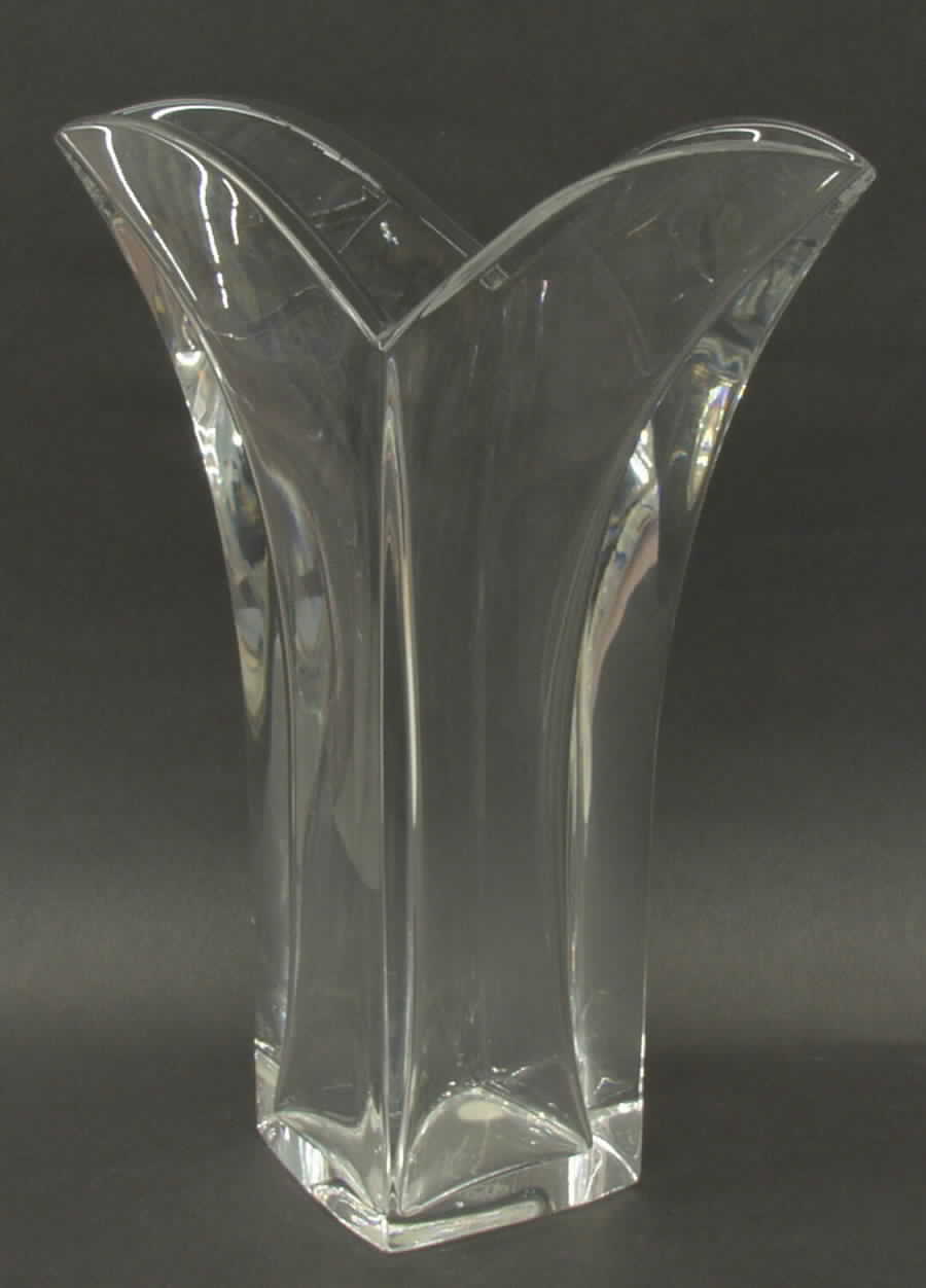 Generosite 7" Flower Vase by Baccarat-1