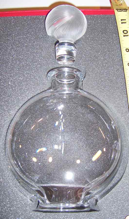 Nautilus Decanter & Stopper by Baccarat-1