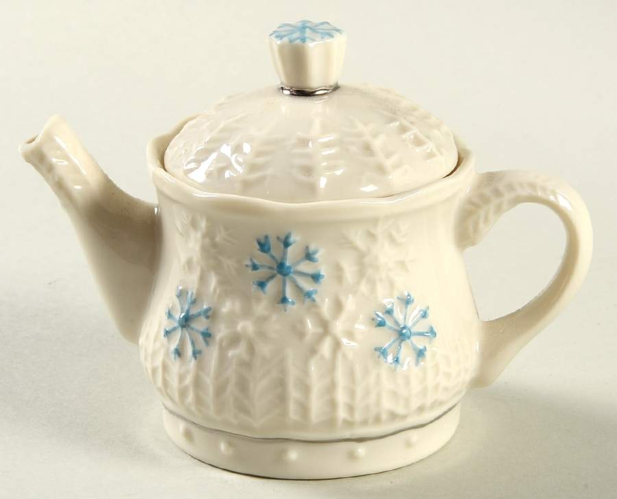 Four Seasons Mini Teapot & Lid by Belleek Pottery (Ireland)-1