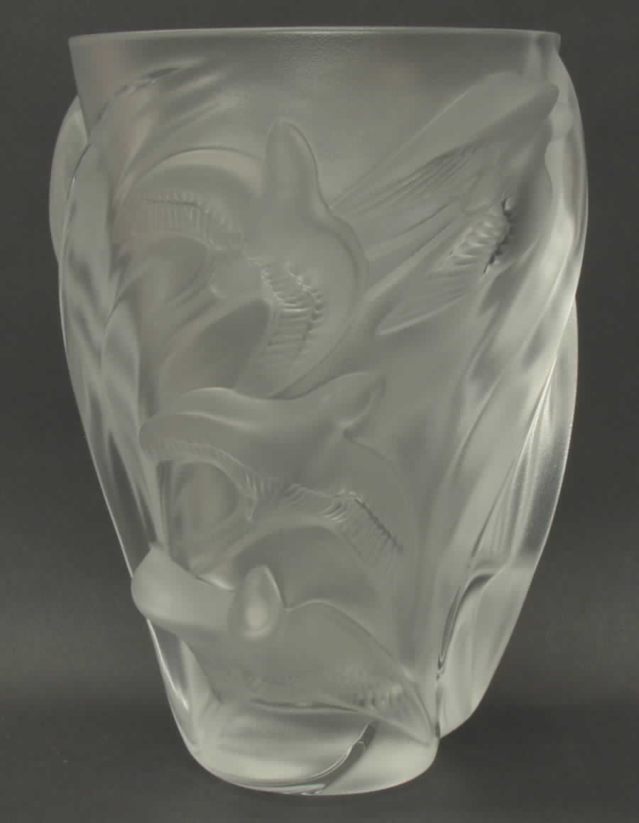 Martinets 9" Flower Vase by Lalique-1