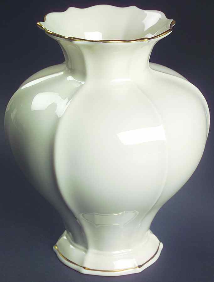 Catalan Collection 7" Vase by Lenox-1