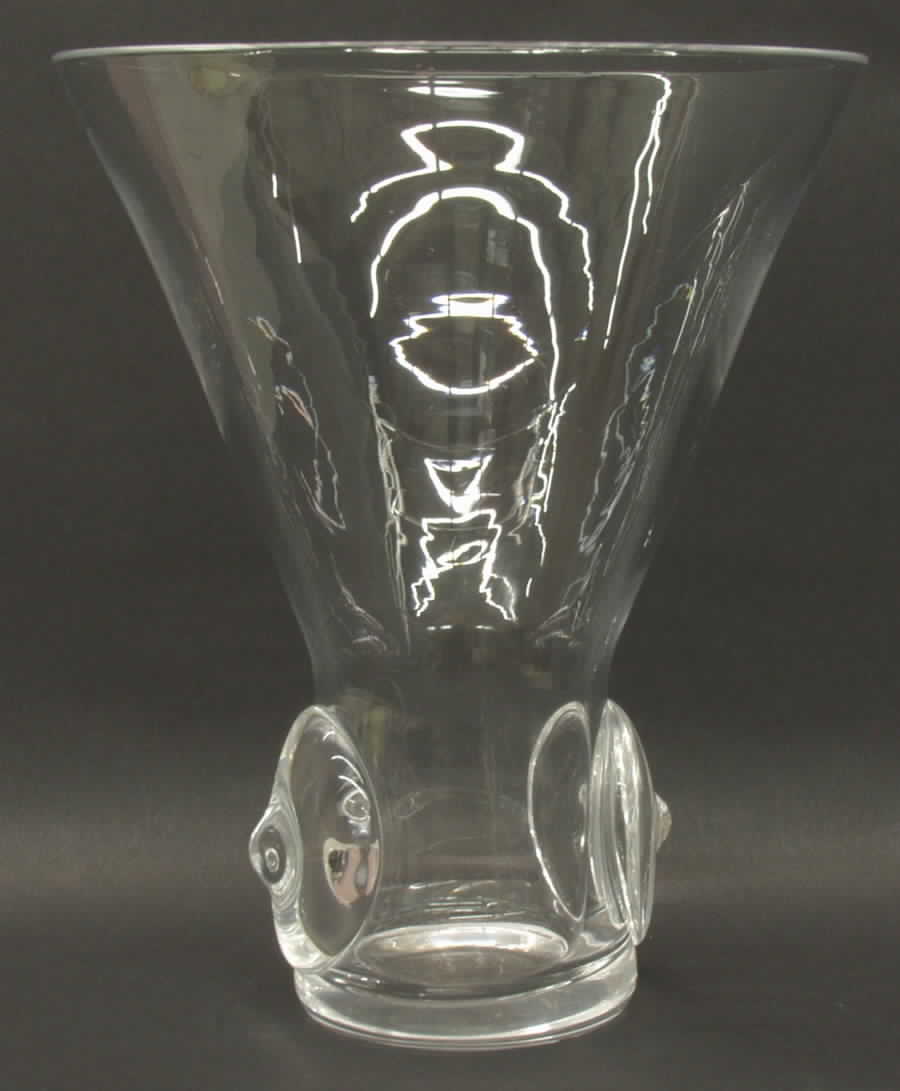 8069 7" Flower Vase by Steuben-1