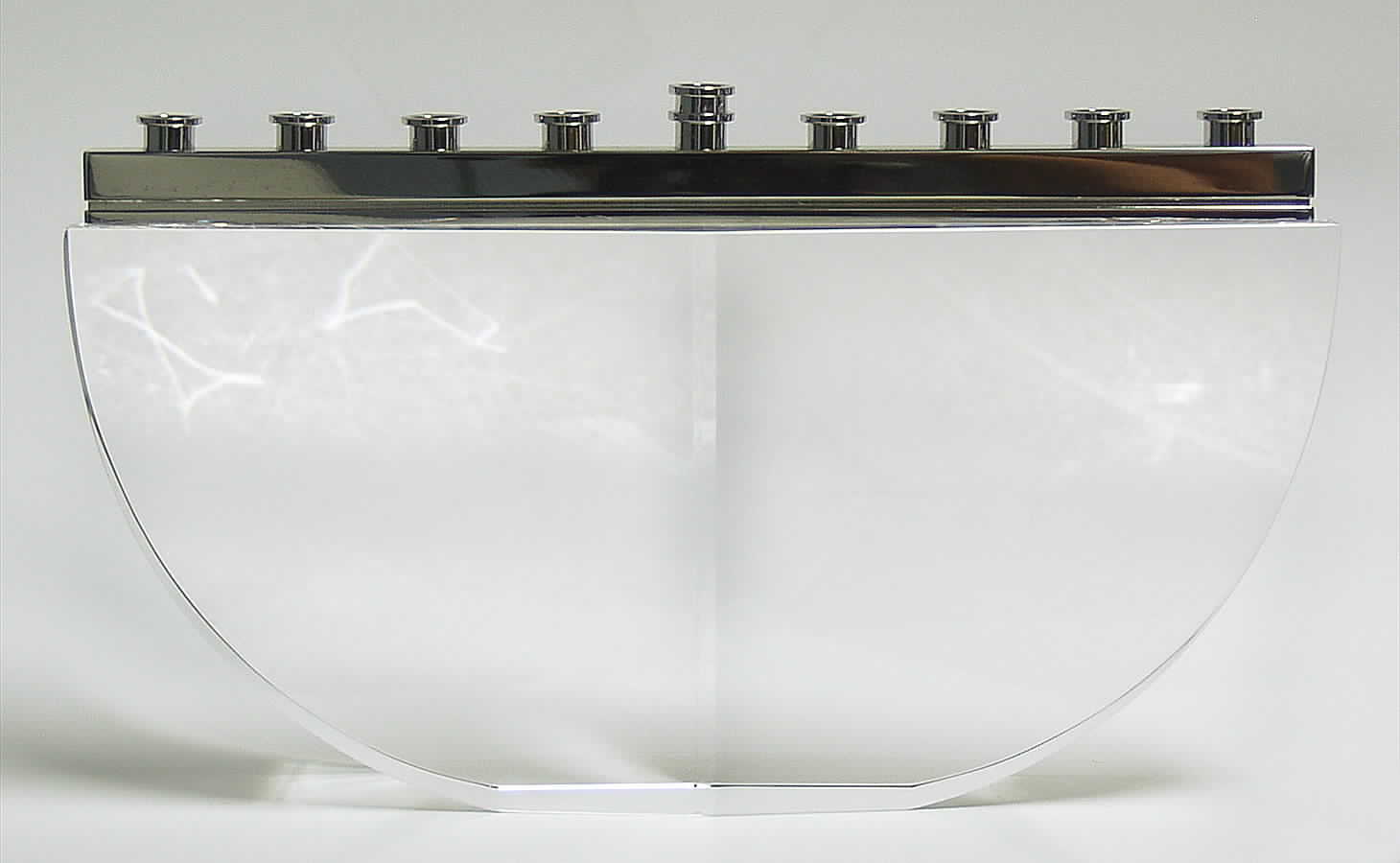 8682 Menorah by Steuben-1