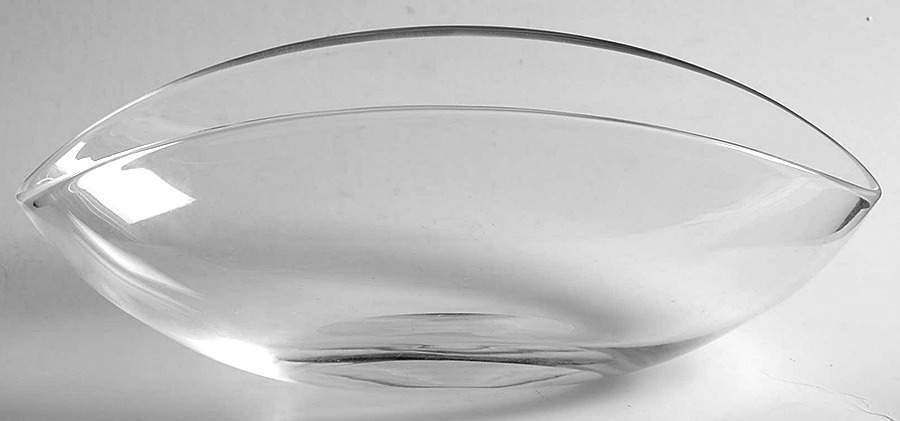 8707 9" Cupped Bowl by Steuben-1