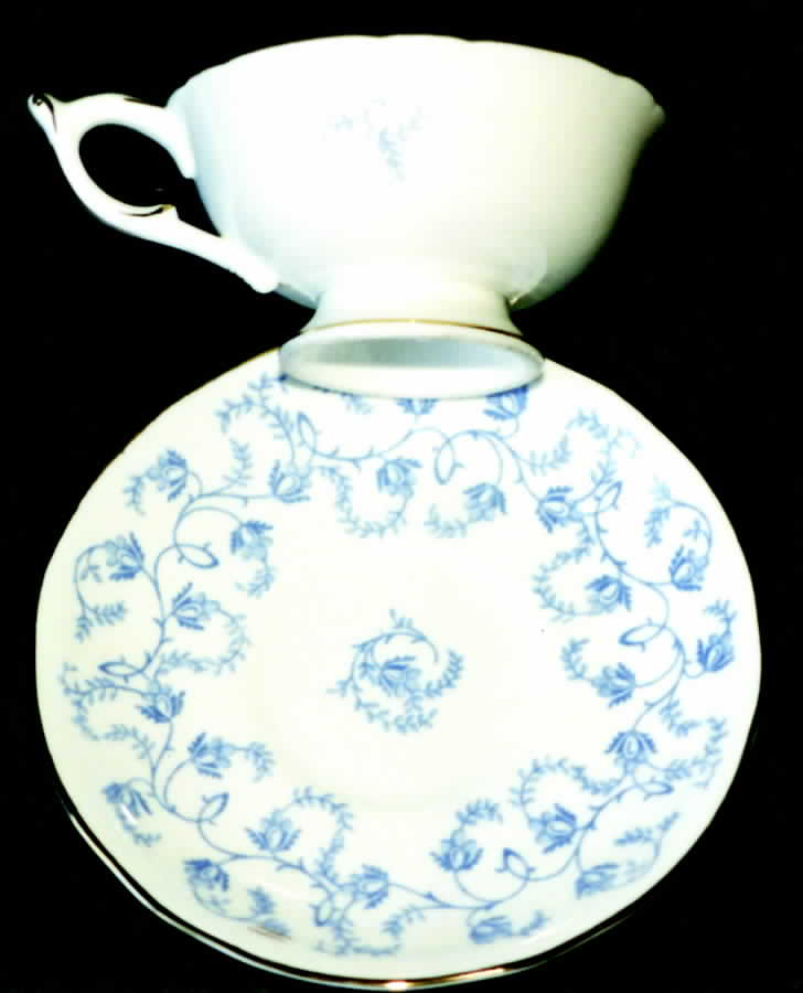 4687 Footed Cup & Saucer Set by Coalport-1