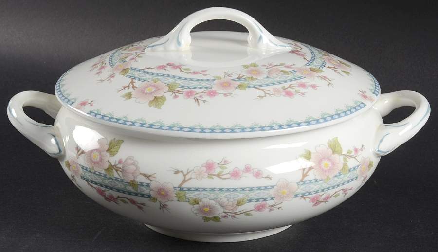 April Round Covered Vegetable by Coalport-1