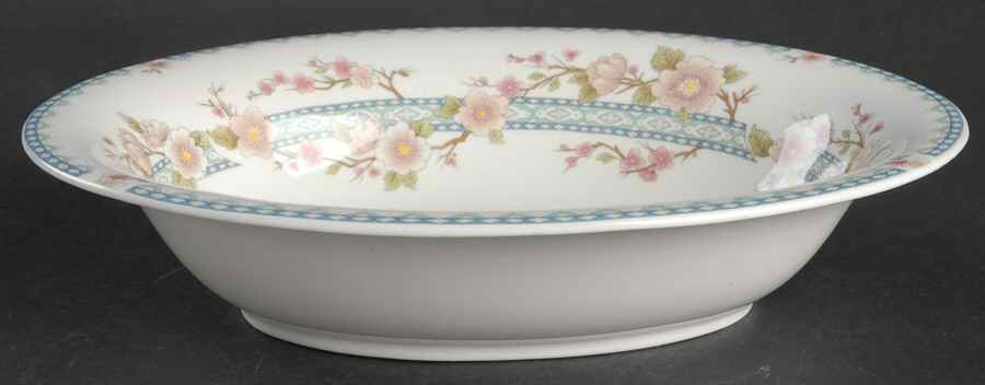 April 9" Oval Vegetable Bowl by Coalport-1