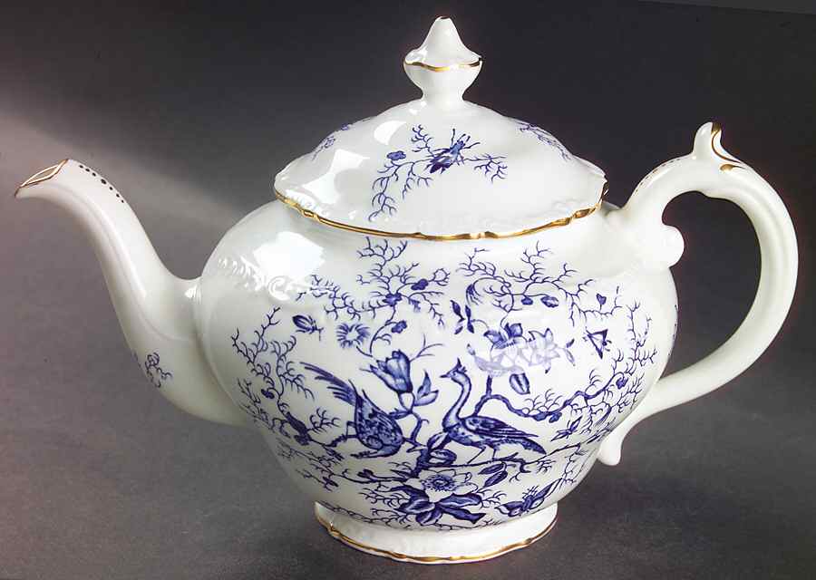 Cairo Blue On White (Raised Edge, Gold) Teapot & Lid by Coalport-1