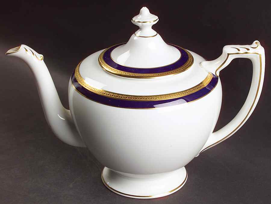 Elite Royale Teapot & Lid by Coalport-1