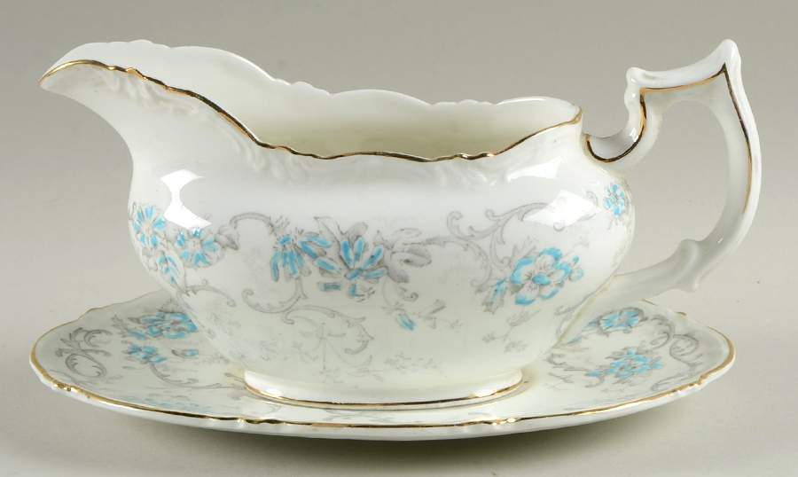 Heirloom Gravy Boat & Underplate by Coalport-1